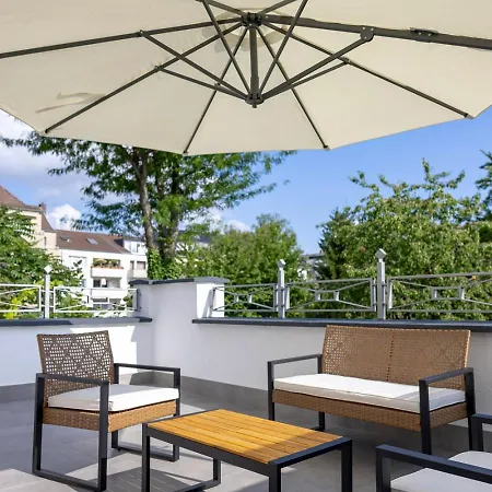 Zentrales - Balkon, Bar *