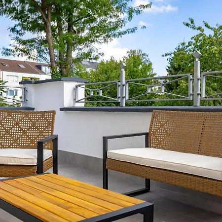 Zentrales - Balkon, Bar Appartement *