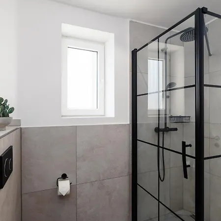 Zentrales - Balkon, Bar Appartement Cologne